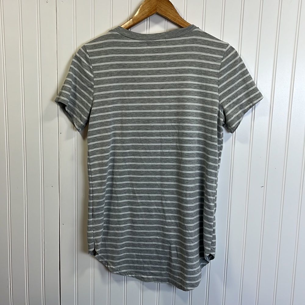 Simply Southern striped pineapple t-shirt - Picture 5 of 5